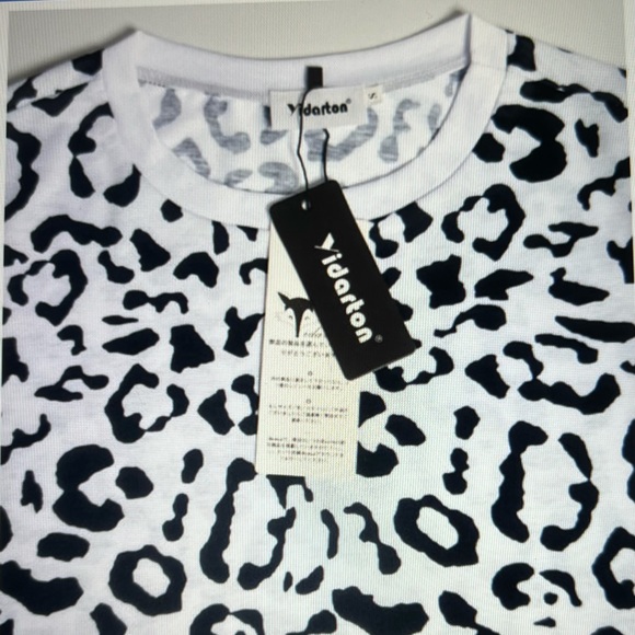 Women’s Leopard Print Top | NWT | Large - Picture 5 of 7